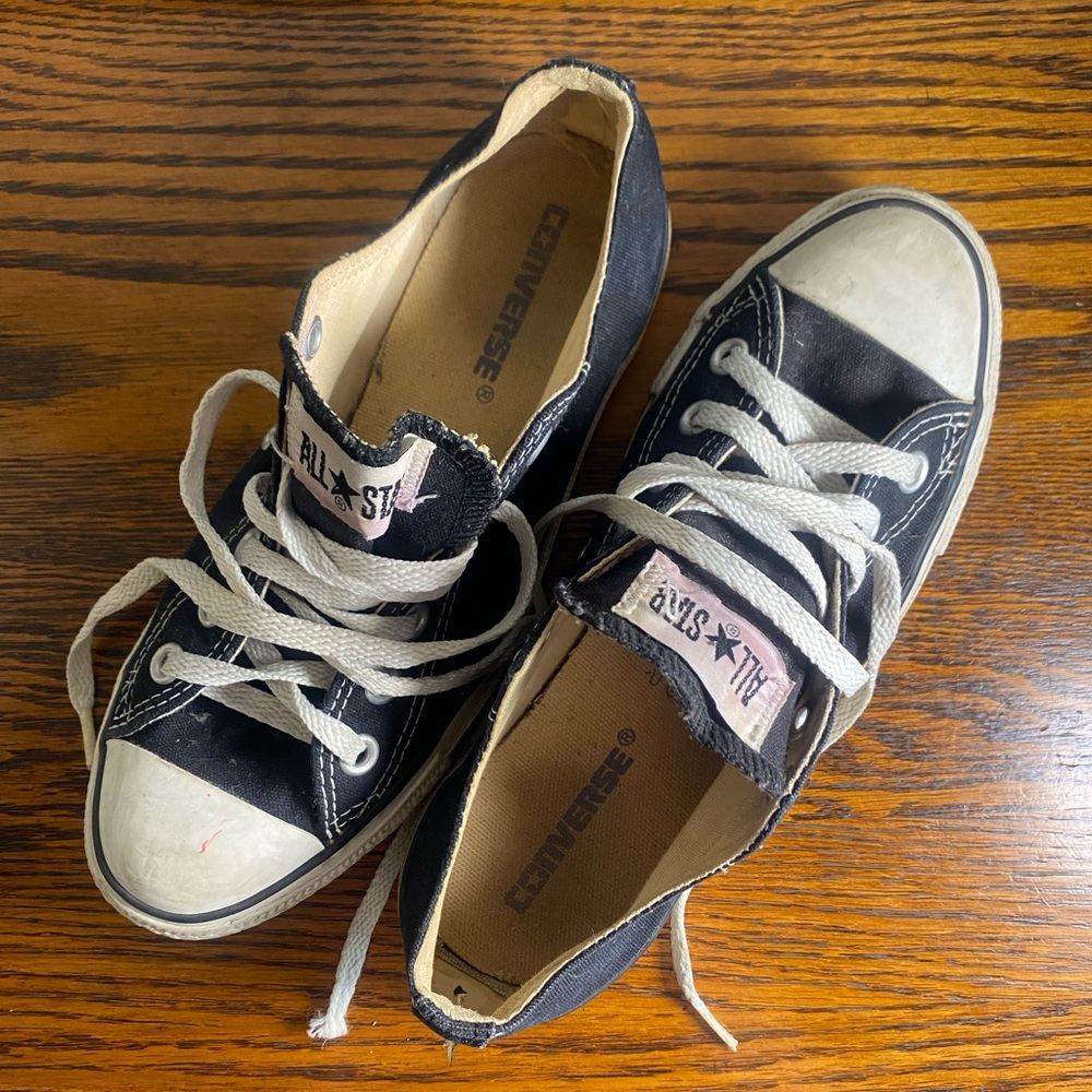 Vintage 2003! Converse Adult Unisex Chuck Taylor All Star Men’s Size 5 Low Tops
